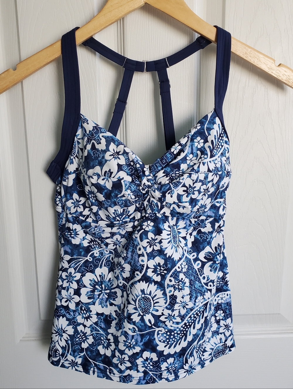 Title Nine Tropical Hawaiian Floral Tankini Swim Top Size 32C Beach Resortwear